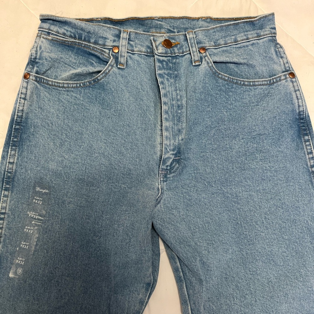 Women’s Wrangler Cowboy Cut Straight Stretch Jean